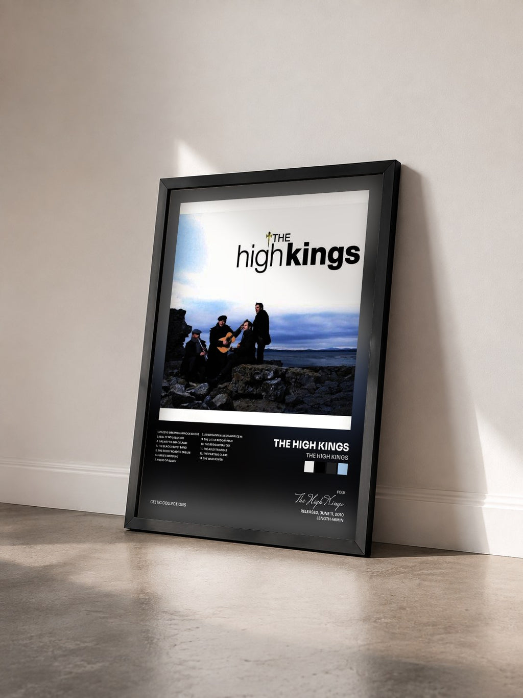 #noir Tableau de l'album The High Kings de The High Kings vu de trois quarts, cadre noir
