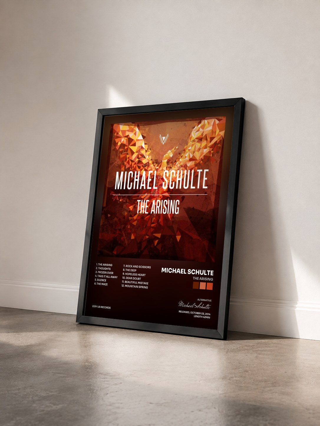 #noir Tableau de l'album The Arising de Michael Schulte vu de trois quarts, cadre noir