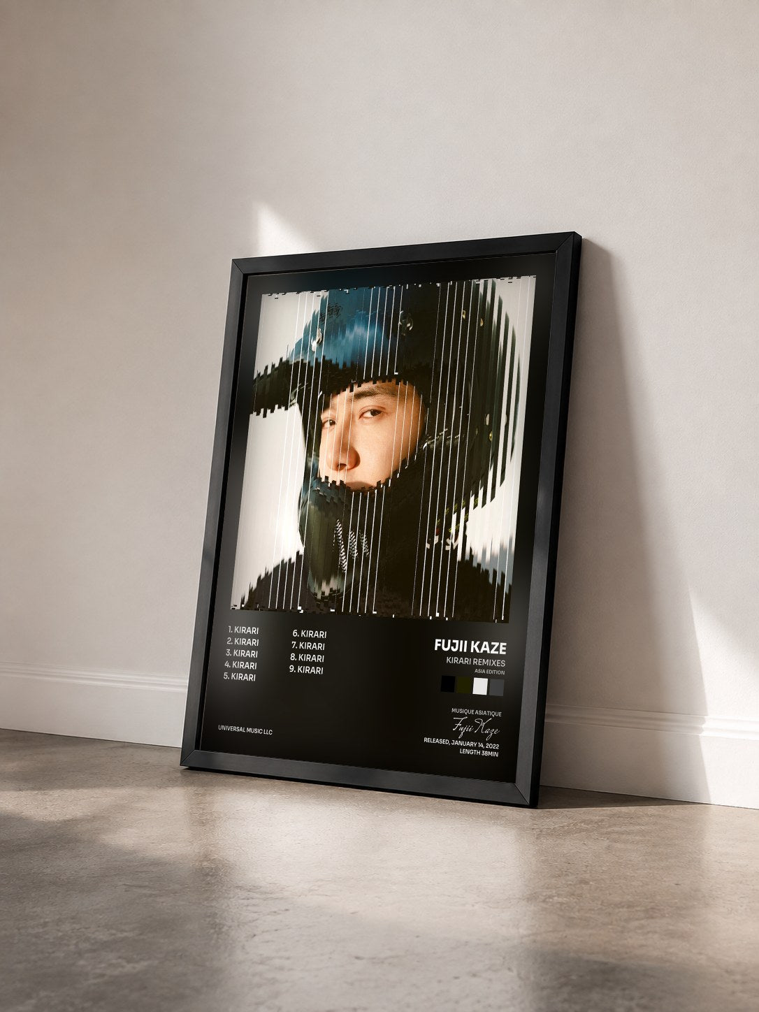 #noir Tableau de l'album Kirari Remixes (Asia Edition) de Fujii Kaze vu de trois quarts, cadre noir