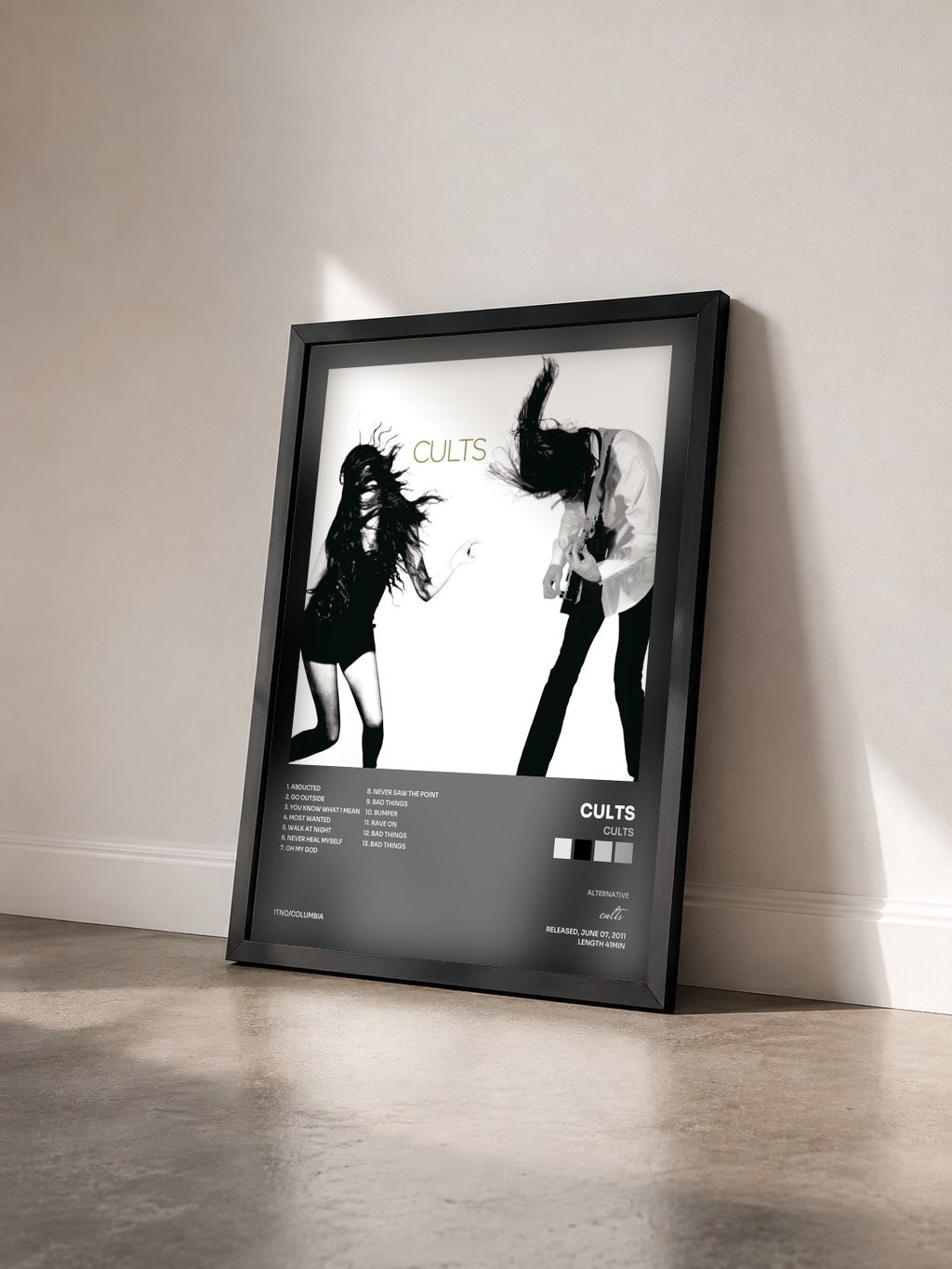 #noir Tableau de l'album Cults de cults vu de trois quarts, cadre noir
