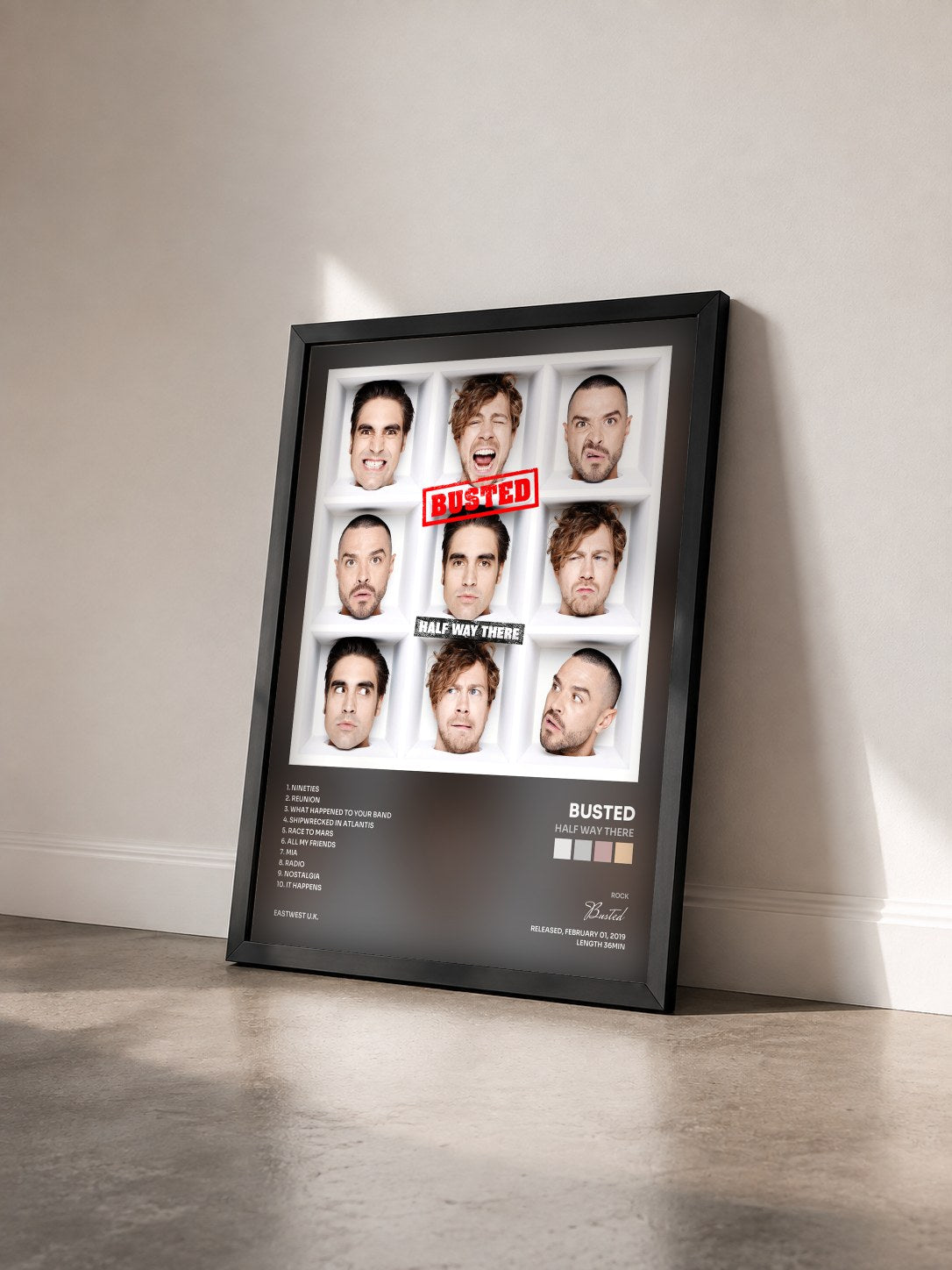 #noir Tableau de l'album Half Way There de Busted vu de trois quarts, cadre noir