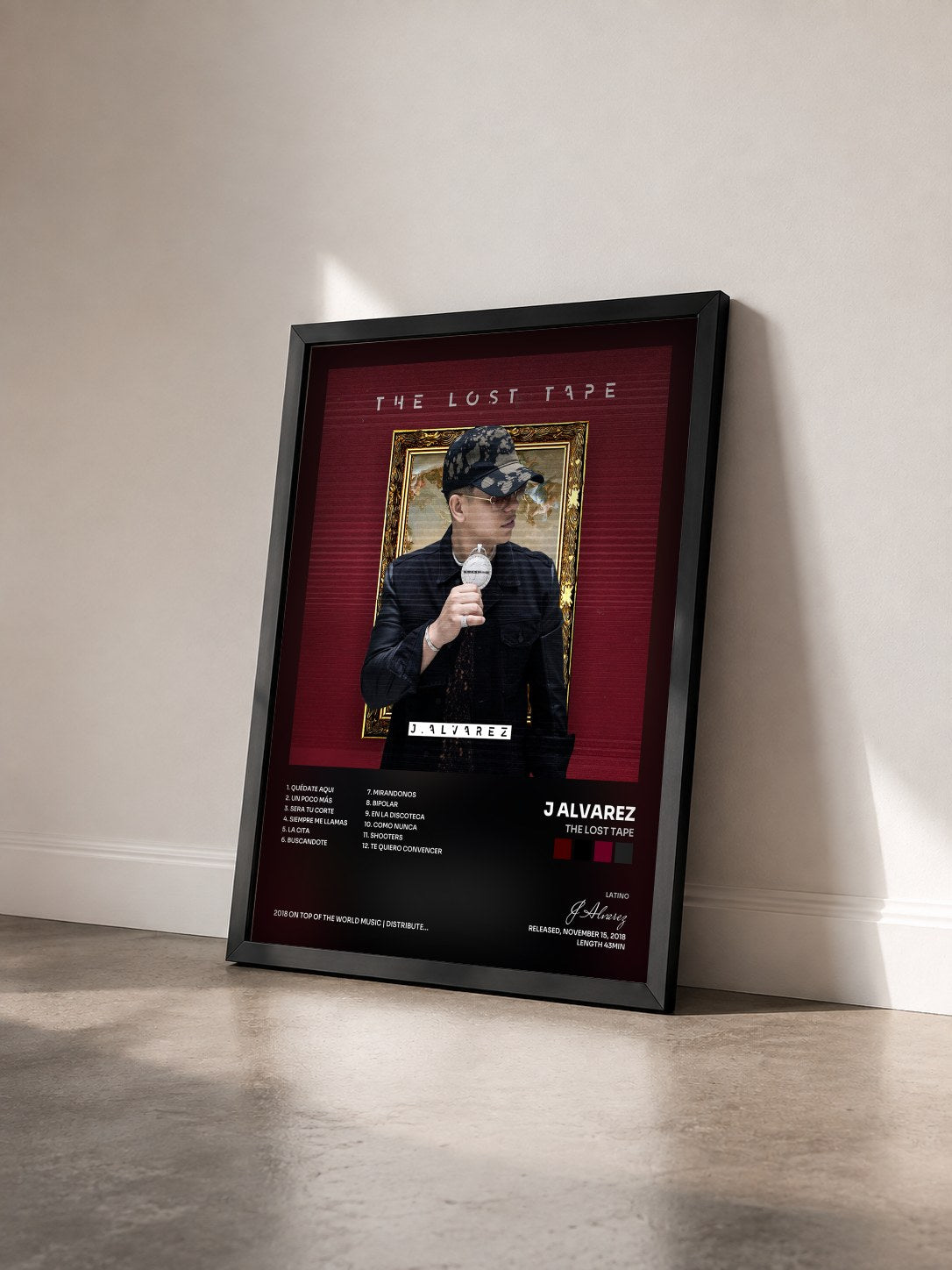 #noir Tableau de l'album The Lost Tape de J Alvarez vu de trois quarts, cadre noir