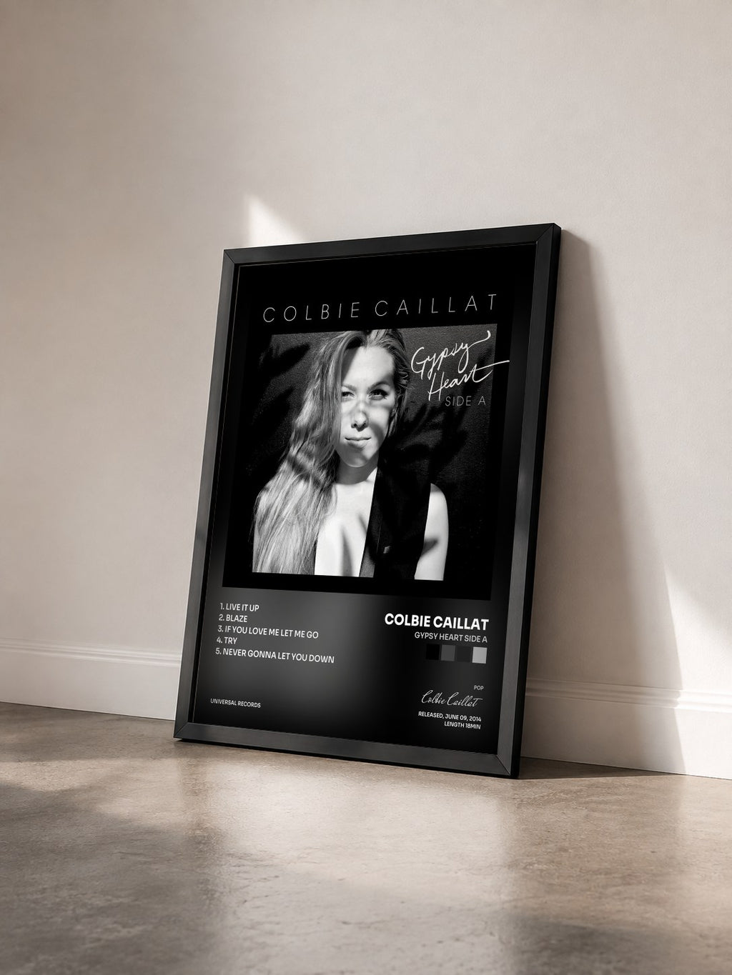 #noir Tableau de l'album Gypsy Heart Side A de Colbie Caillat vu de trois quarts, cadre noir