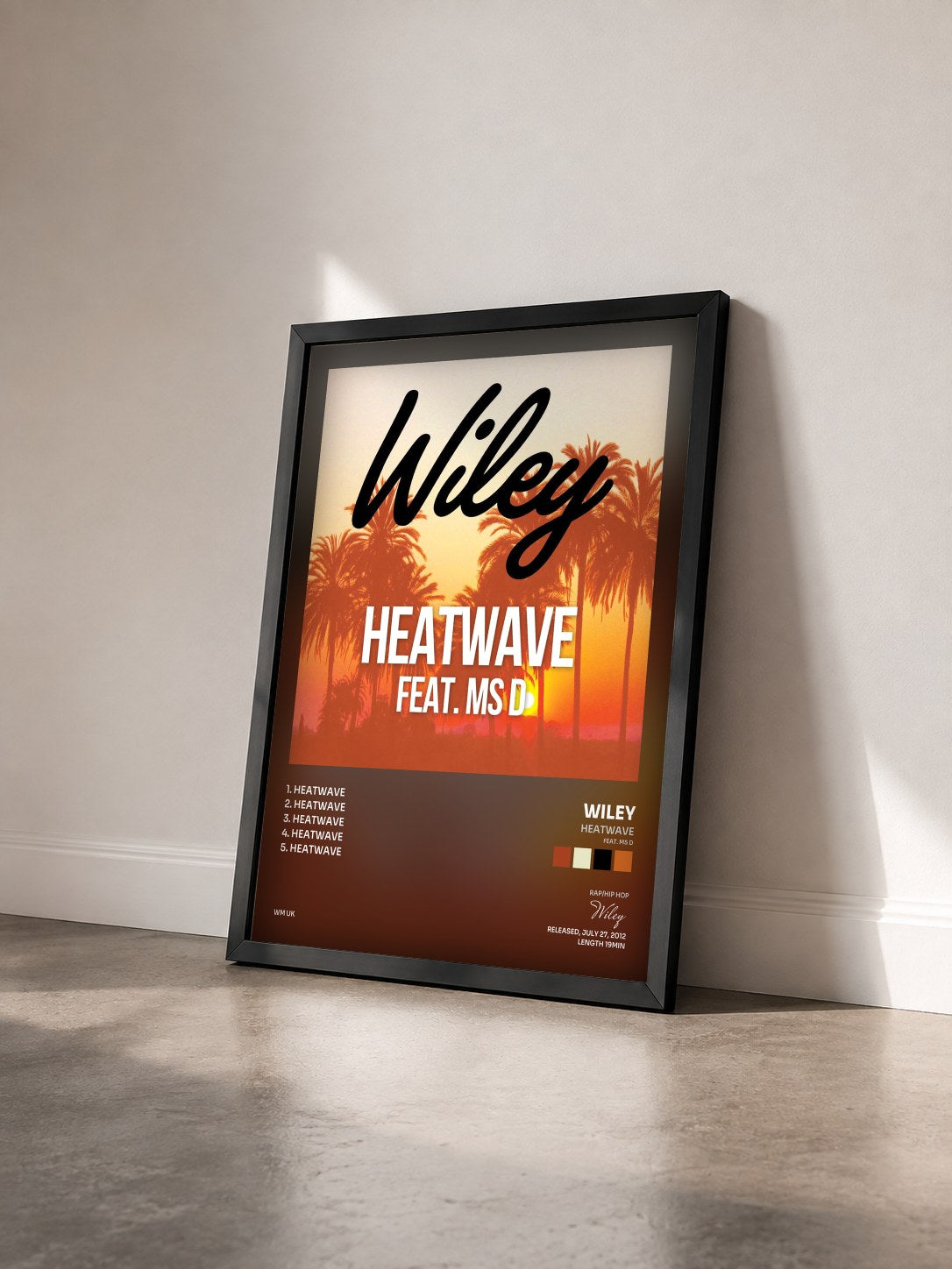 #noir Tableau de l'album Heatwave (feat. Ms D) de Wiley vu de trois quarts, cadre noir