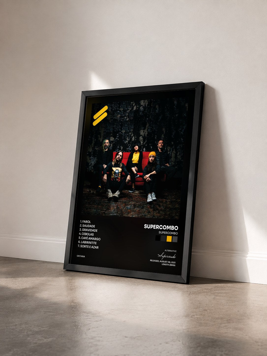 #noir Tableau de l'album Supercombo de Supercombo vu de trois quarts, cadre noir