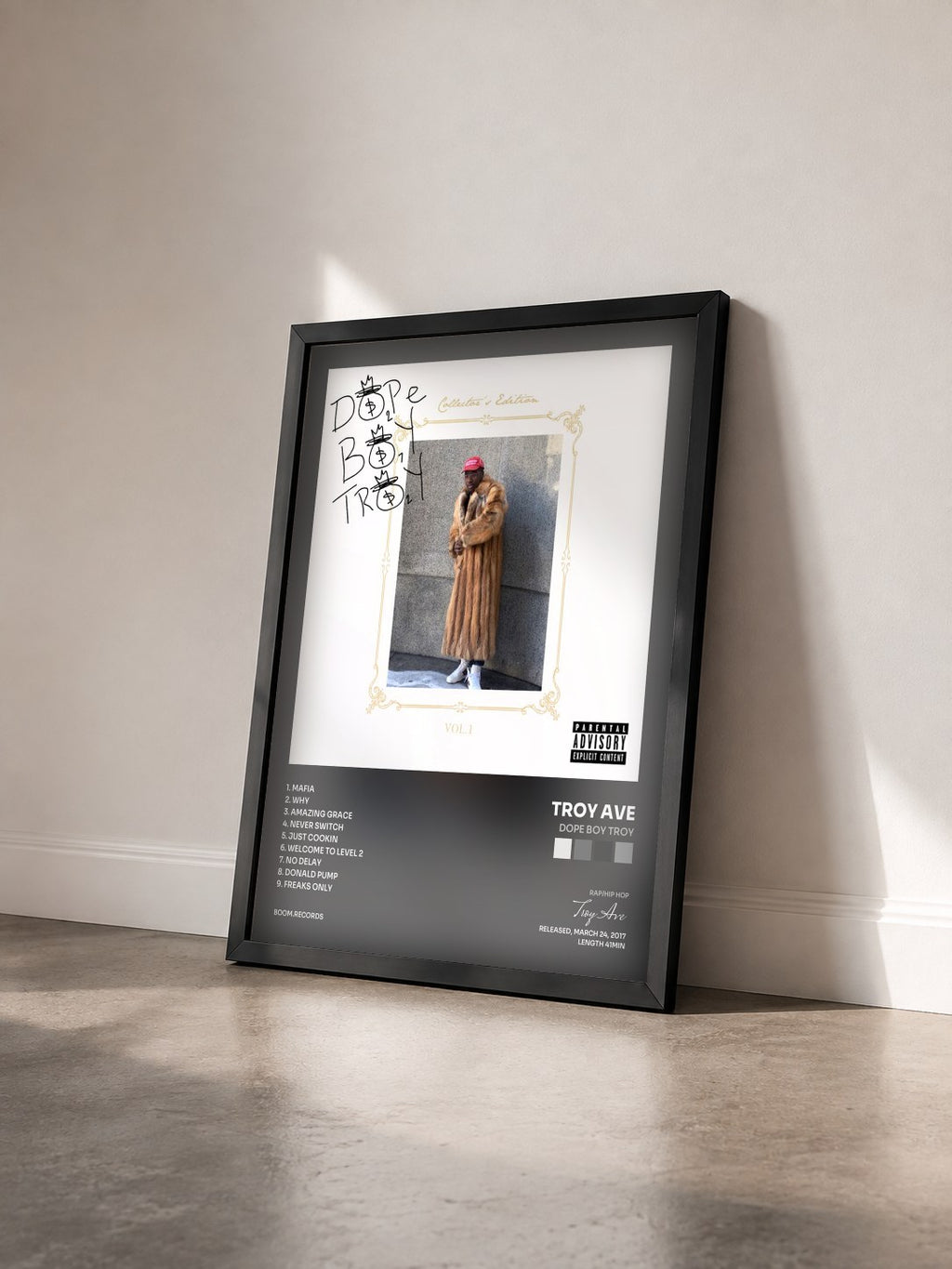 #noir Tableau de l'album Dope Boy Troy de Troy Ave vu de trois quarts, cadre noir