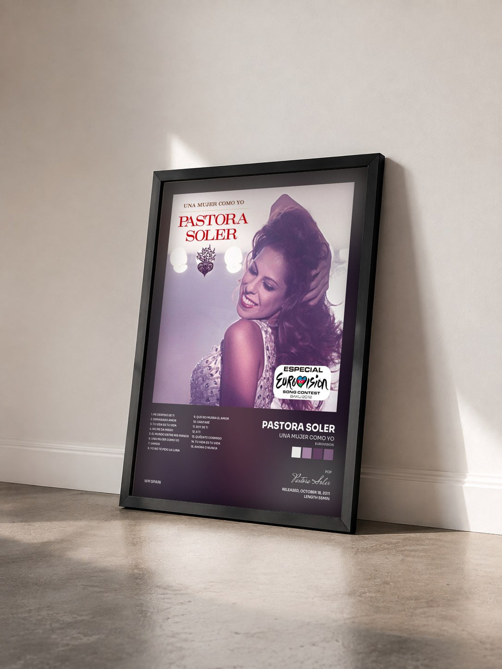 #noir Tableau de l'album Una mujer como yo (Eurovision) de Pastora Soler vu de trois quarts, cadre noir
