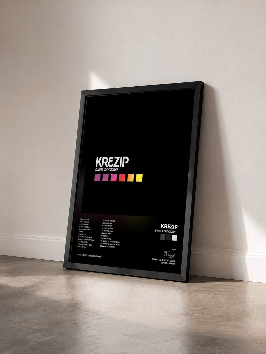 #noir Tableau de l'album Sweet Goodbye de Krezip vu de trois quarts, cadre noir
