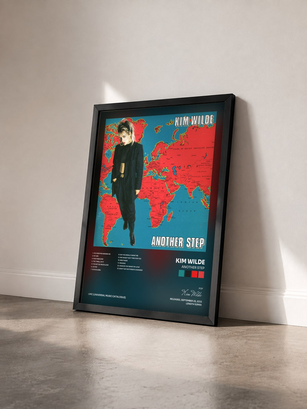 #noir Tableau de l'album Another Step de Kim Wilde vu de trois quarts, cadre noir