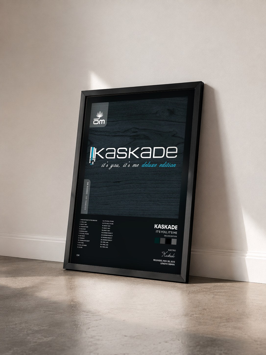 #noir Tableau de l'album It's You, It's Me (Deluxe Edition) de Kaskade vu de trois quarts, cadre noir