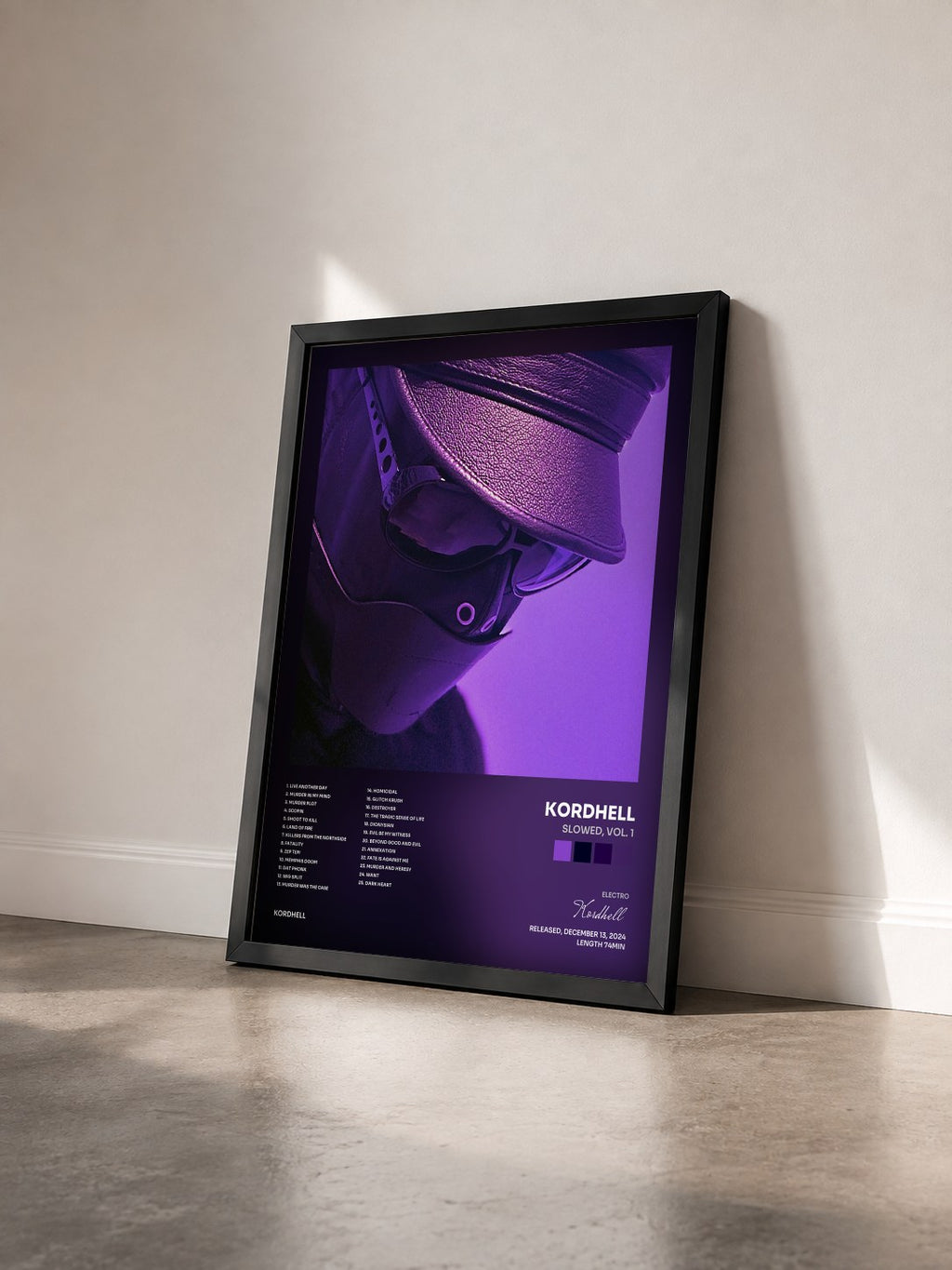 #noir Tableau de l'album Slowed, Vol. 1 de Kordhell vu de trois quarts, cadre noir
