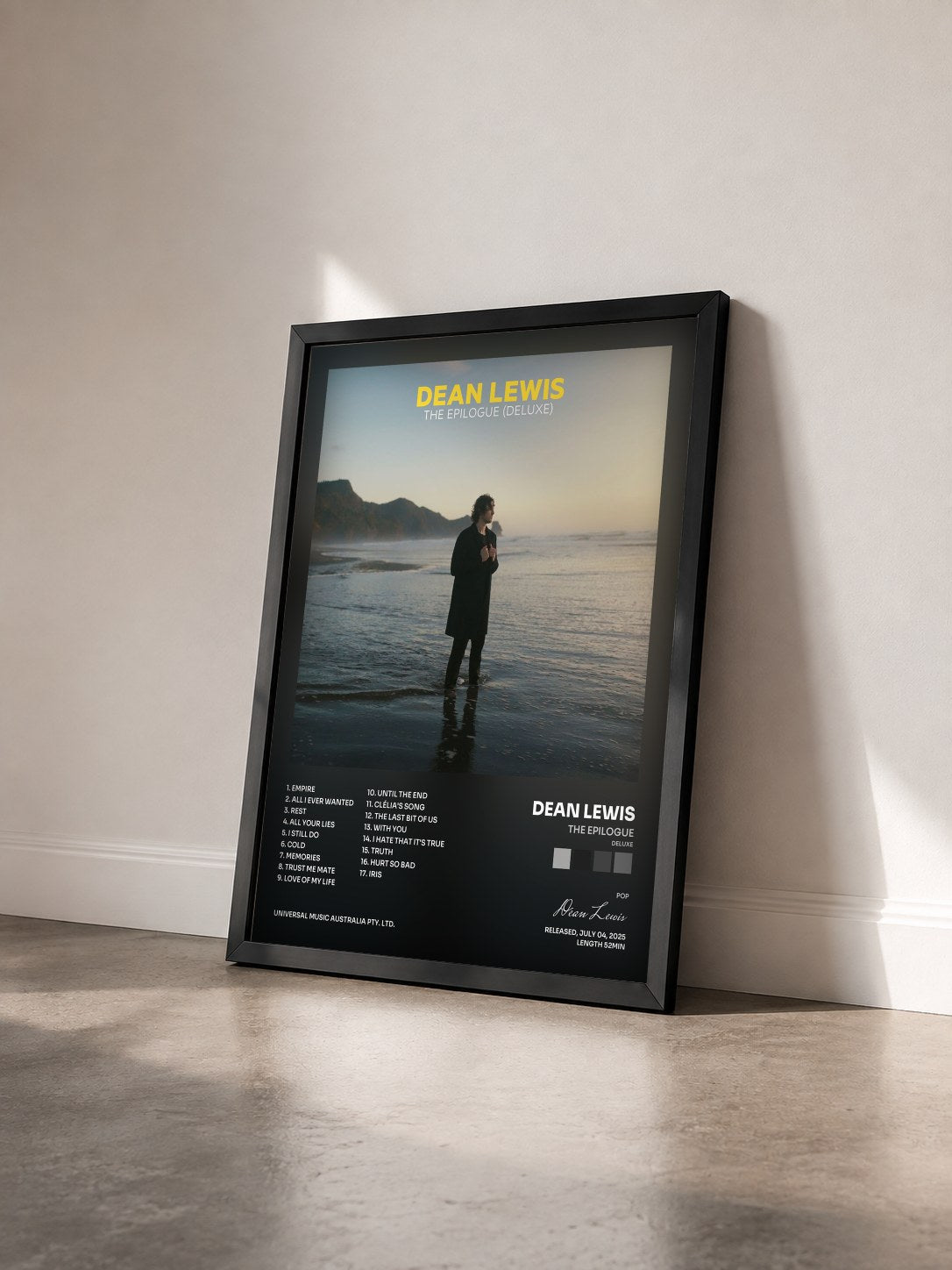 #noir Tableau de l'album The Epilogue (Deluxe) de Dean Lewis vu de trois quarts, cadre noir