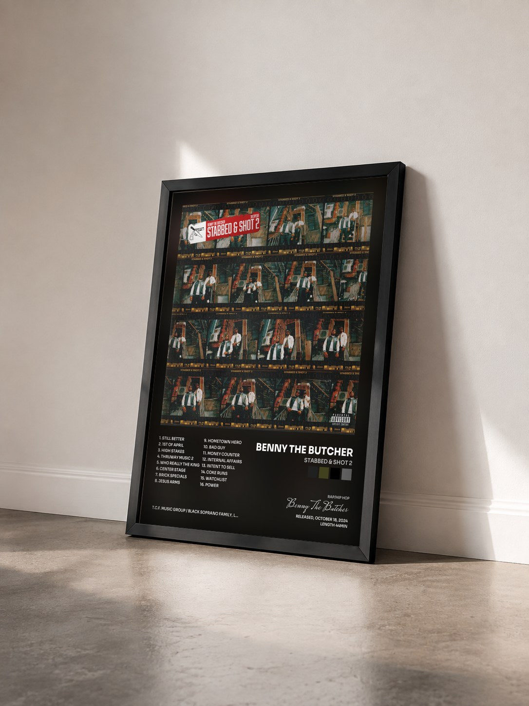 #noir Tableau de l'album STABBED & SHOT 2 de Benny The Butcher vu de trois quarts, cadre noir