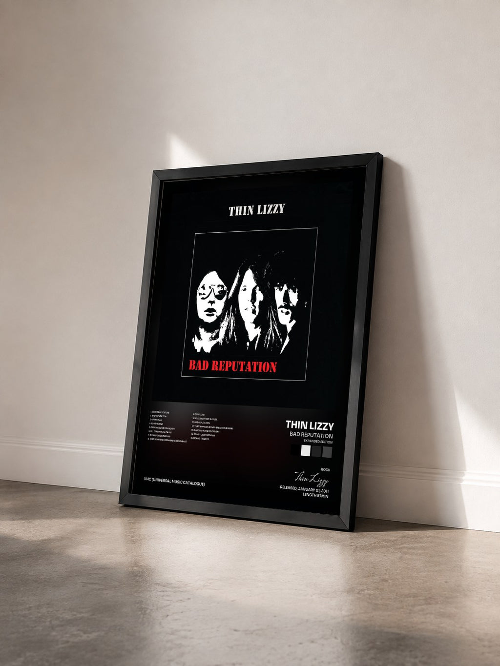 #noir Tableau de l'album Bad Reputation (Expanded Edition) de Thin Lizzy vu de trois quarts, cadre noir