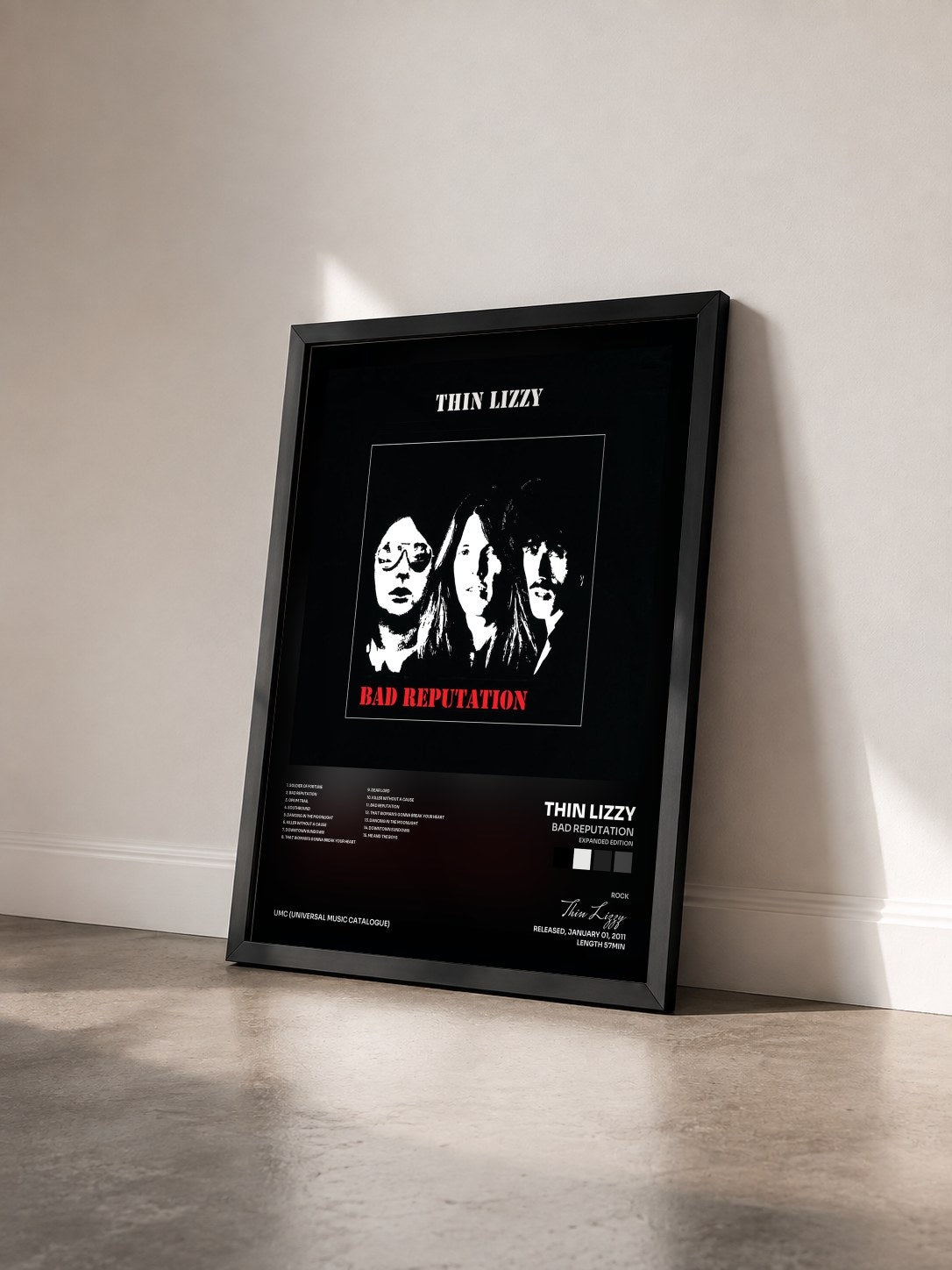 #noir Tableau de l'album Bad Reputation (Expanded Edition) de Thin Lizzy vu de trois quarts, cadre noir