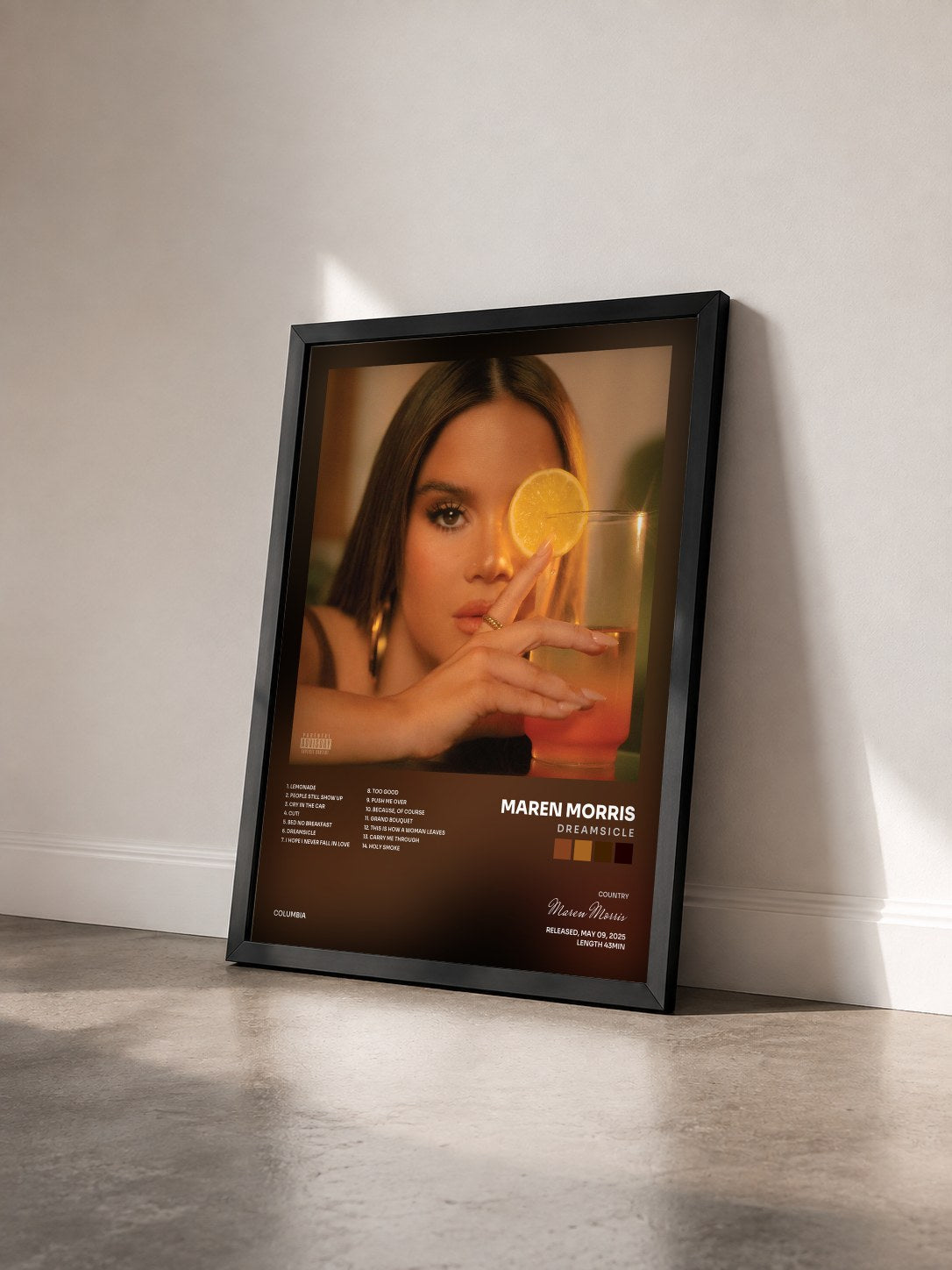 #noir Tableau de l'album D R E A M S I C L E de Maren Morris vu de trois quarts, cadre noir