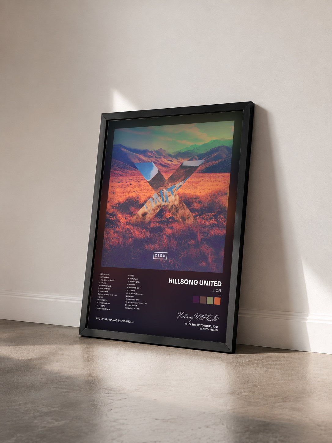 #noir Tableau de l'album Zion (X) de Hillsong UNITED vu de trois quarts, cadre noir