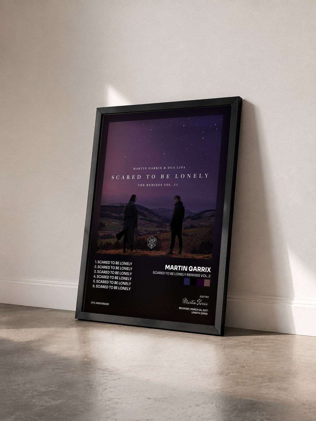 #noir Tableau de l'album Scared To Be Lonely Remixes Vol. 2 de Martin Garrix vu de trois quarts, cadre noir