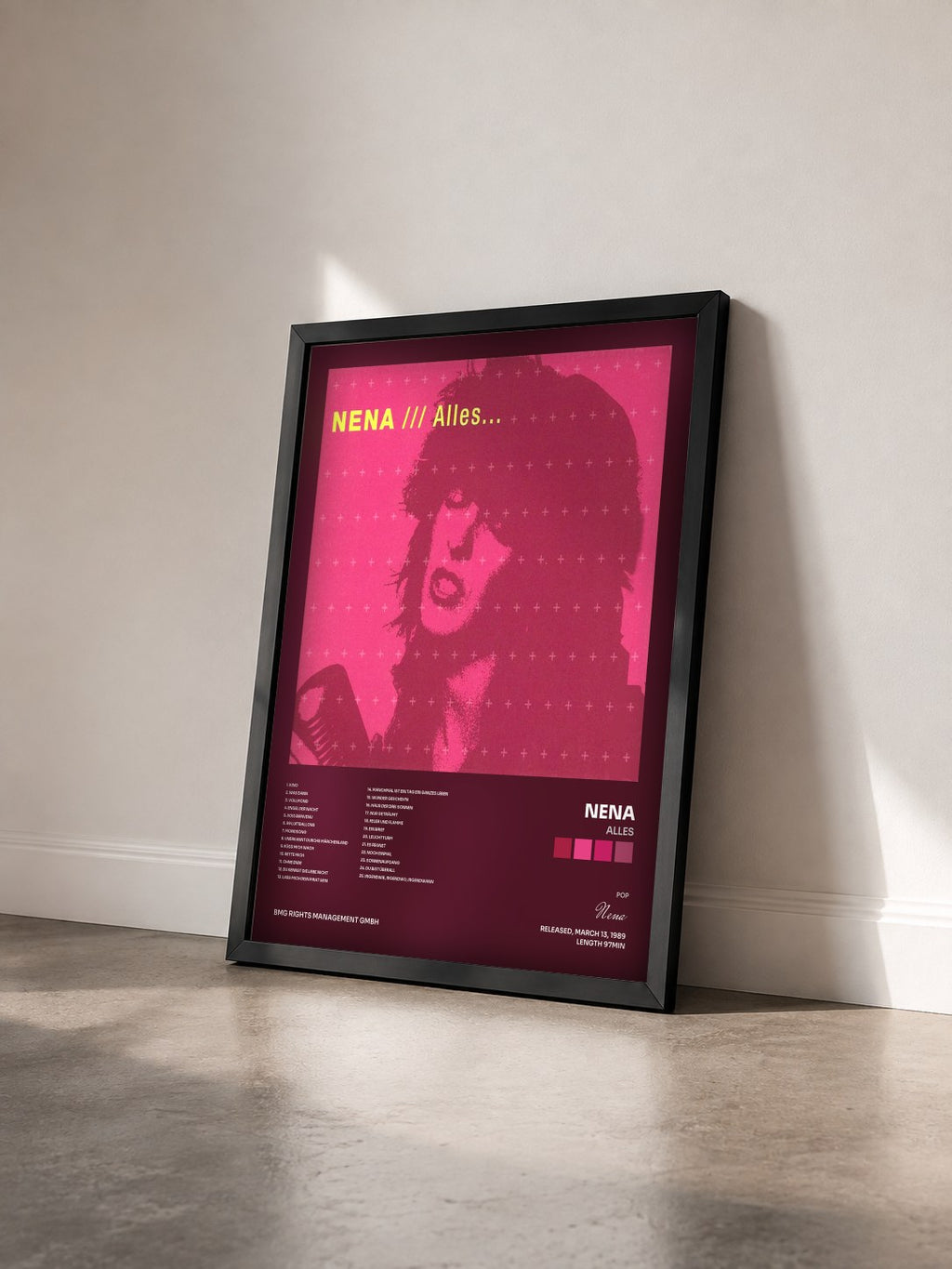 #noir Tableau de l'album Alles de Nena vu de trois quarts, cadre noir