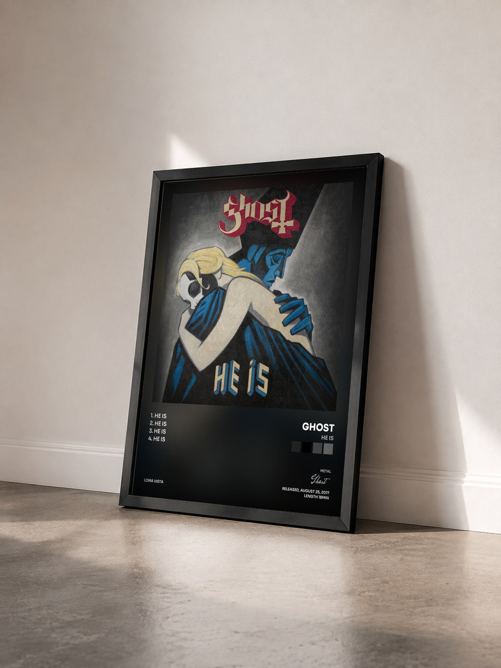 #noir Tableau de l'album He Is de Ghost vu de trois quarts, cadre noir