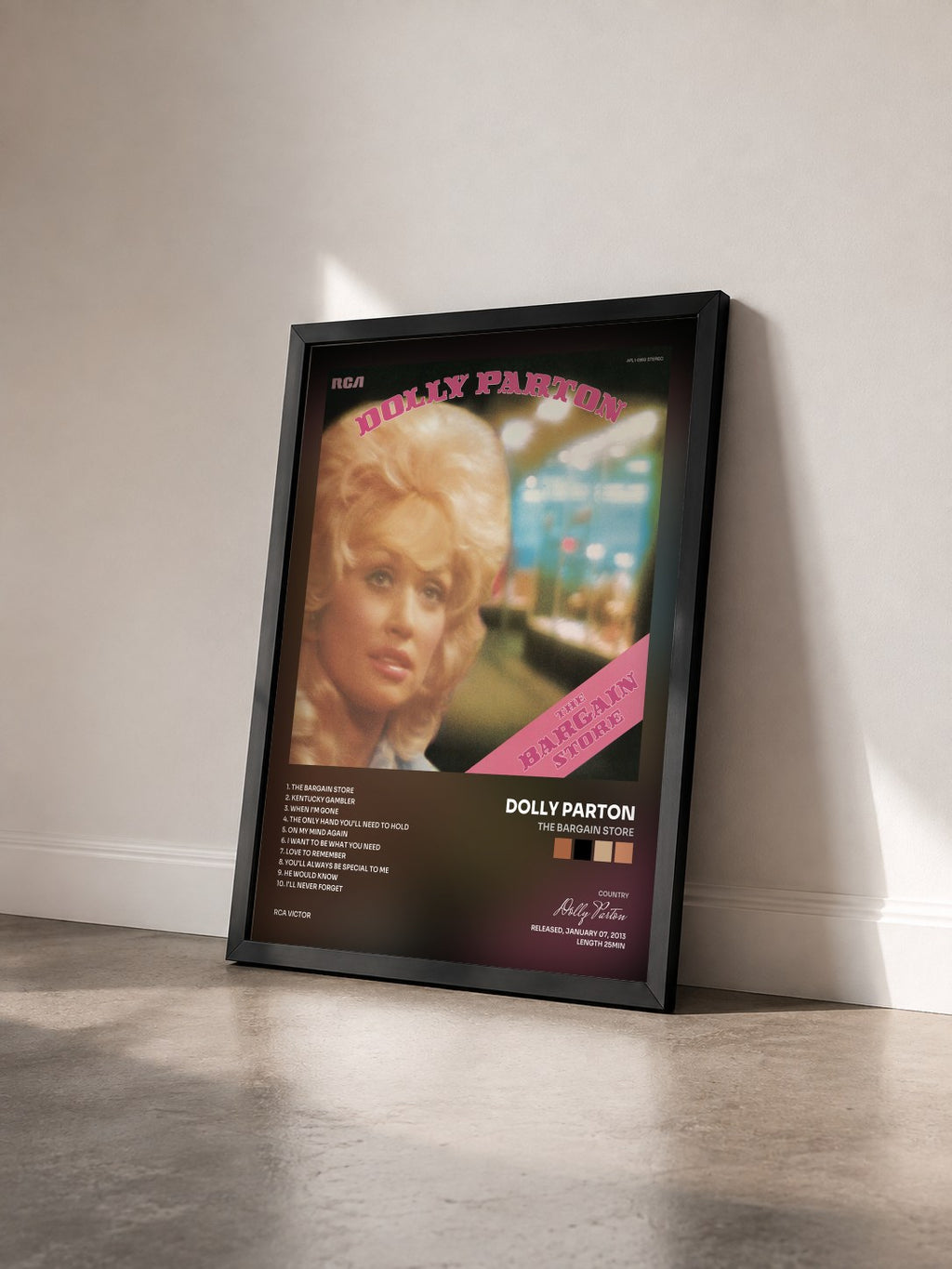 #noir Tableau de l'album The Bargain Store de Dolly Parton vu de trois quarts, cadre noir