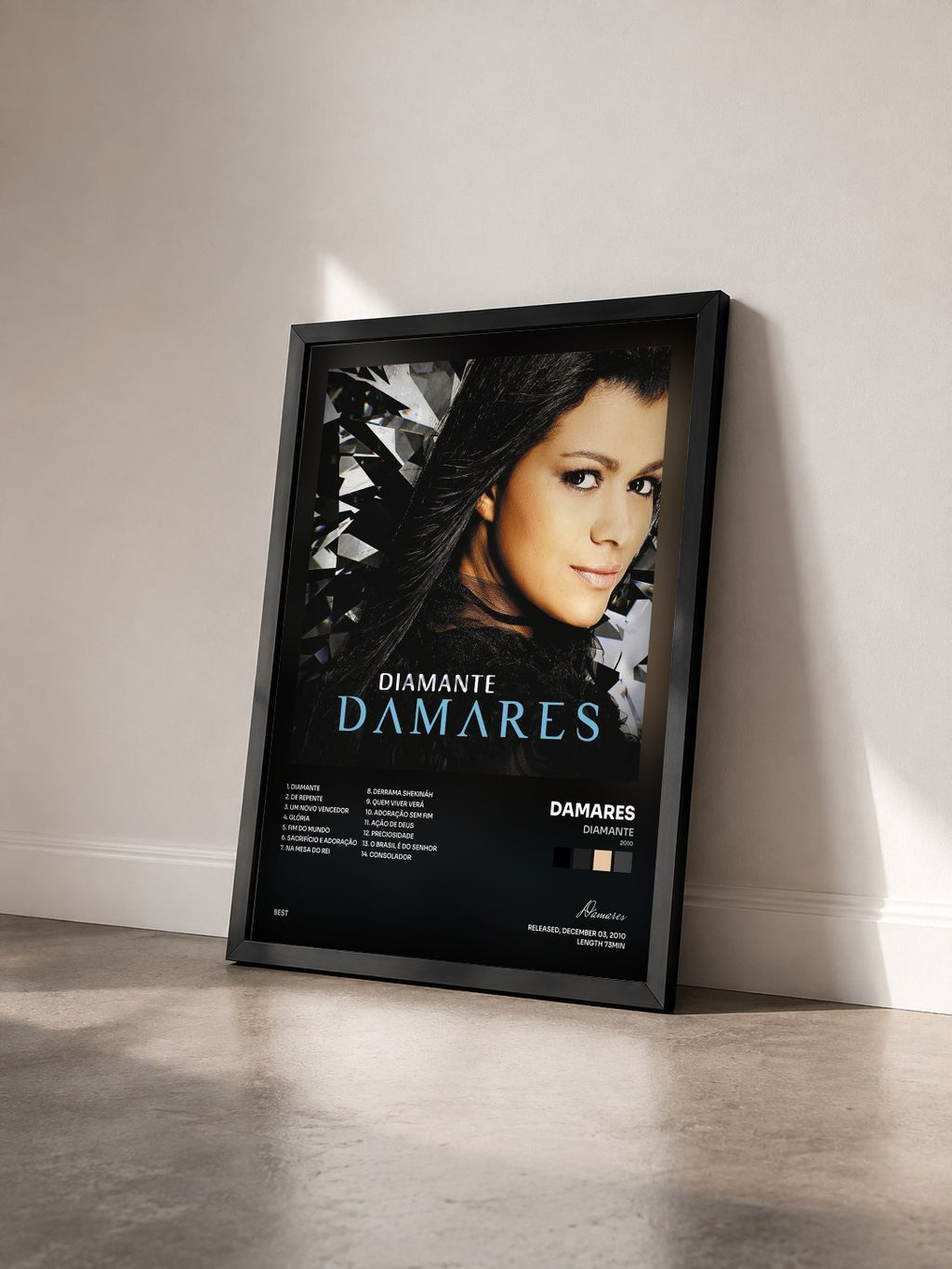#noir Tableau de l'album Diamante (2010) de Damares vu de trois quarts, cadre noir