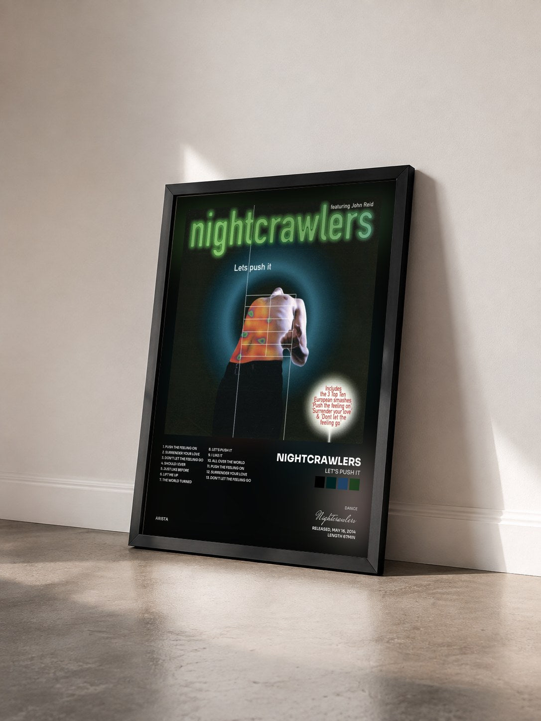 #noir Tableau de l'album Let's Push It de Nightcrawlers vu de trois quarts, cadre noir