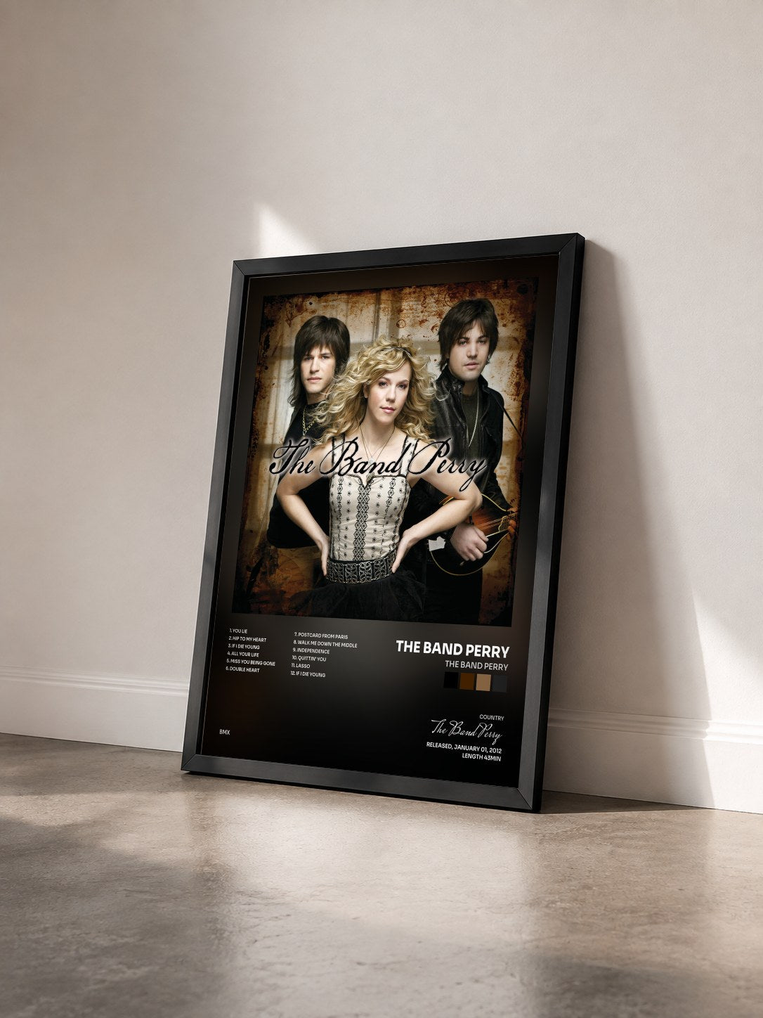 #noir Tableau de l'album The Band Perry de The Band Perry vu de trois quarts, cadre noir