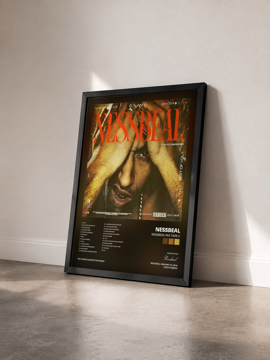 #noir Tableau de l'album Nessbeal Mix tape 2 de Nessbeal vu de trois quarts, cadre noir