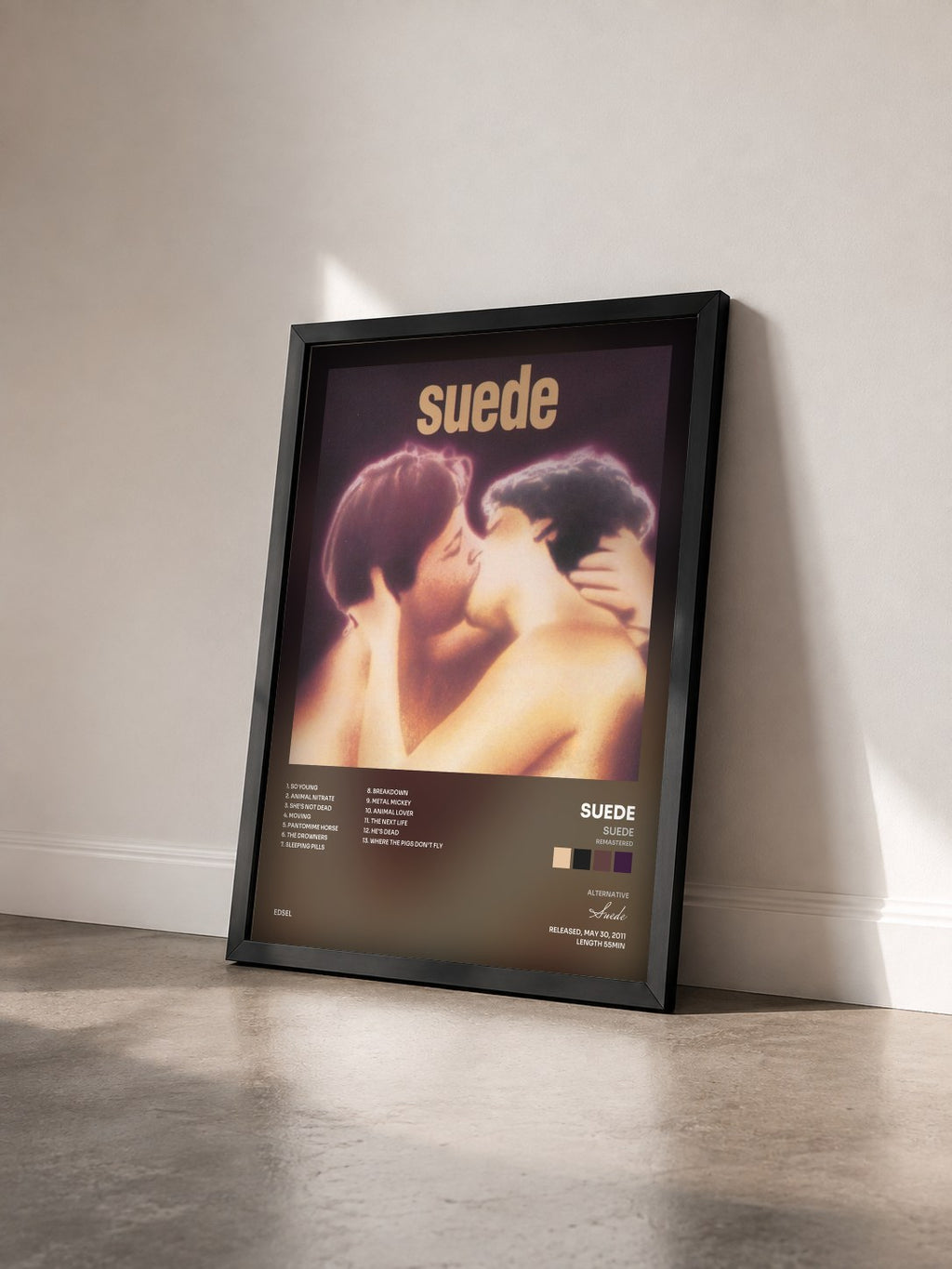 #noir Tableau de l'album Suede (Remastered) de Suede vu de trois quarts, cadre noir