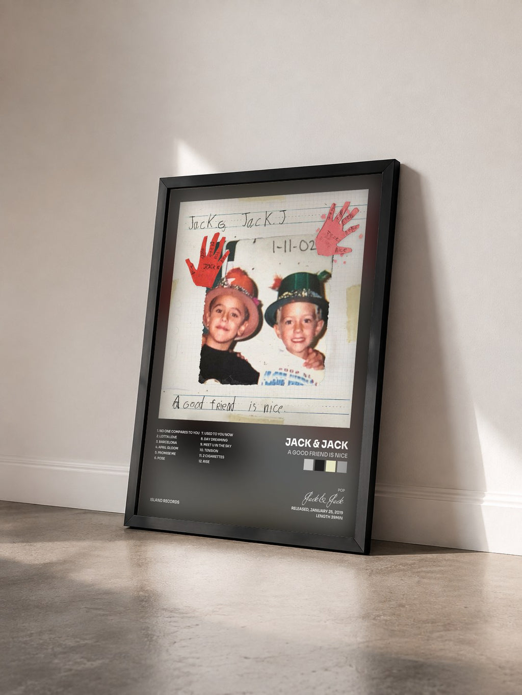 #noir Tableau de l'album A Good Friend Is Nice de Jack & Jack vu de trois quarts, cadre noir