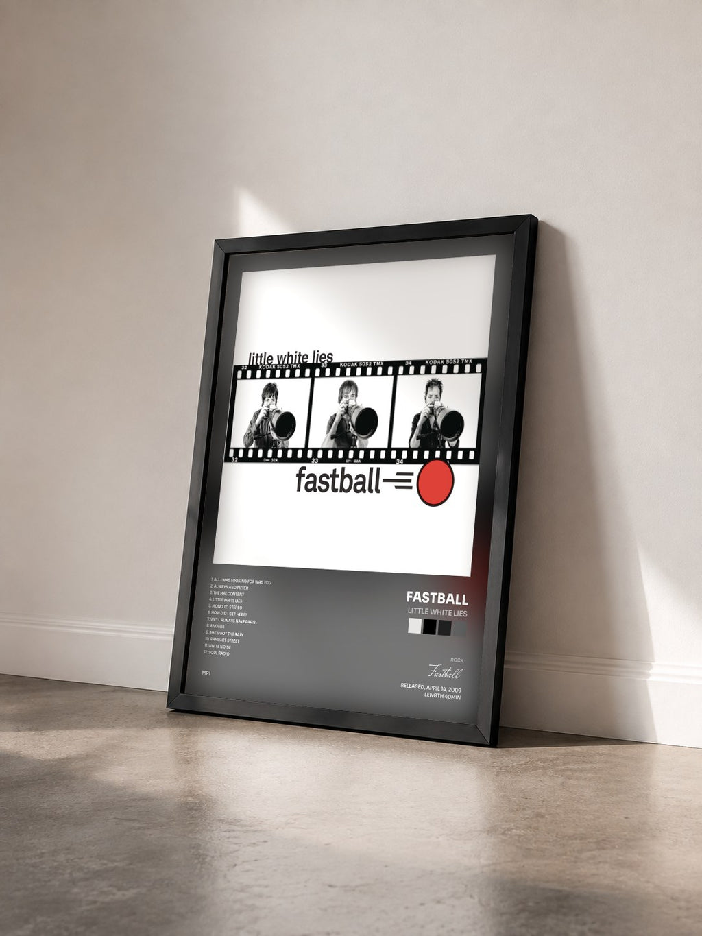 #noir Tableau de l'album Little White Lies de Fastball vu de trois quarts, cadre noir