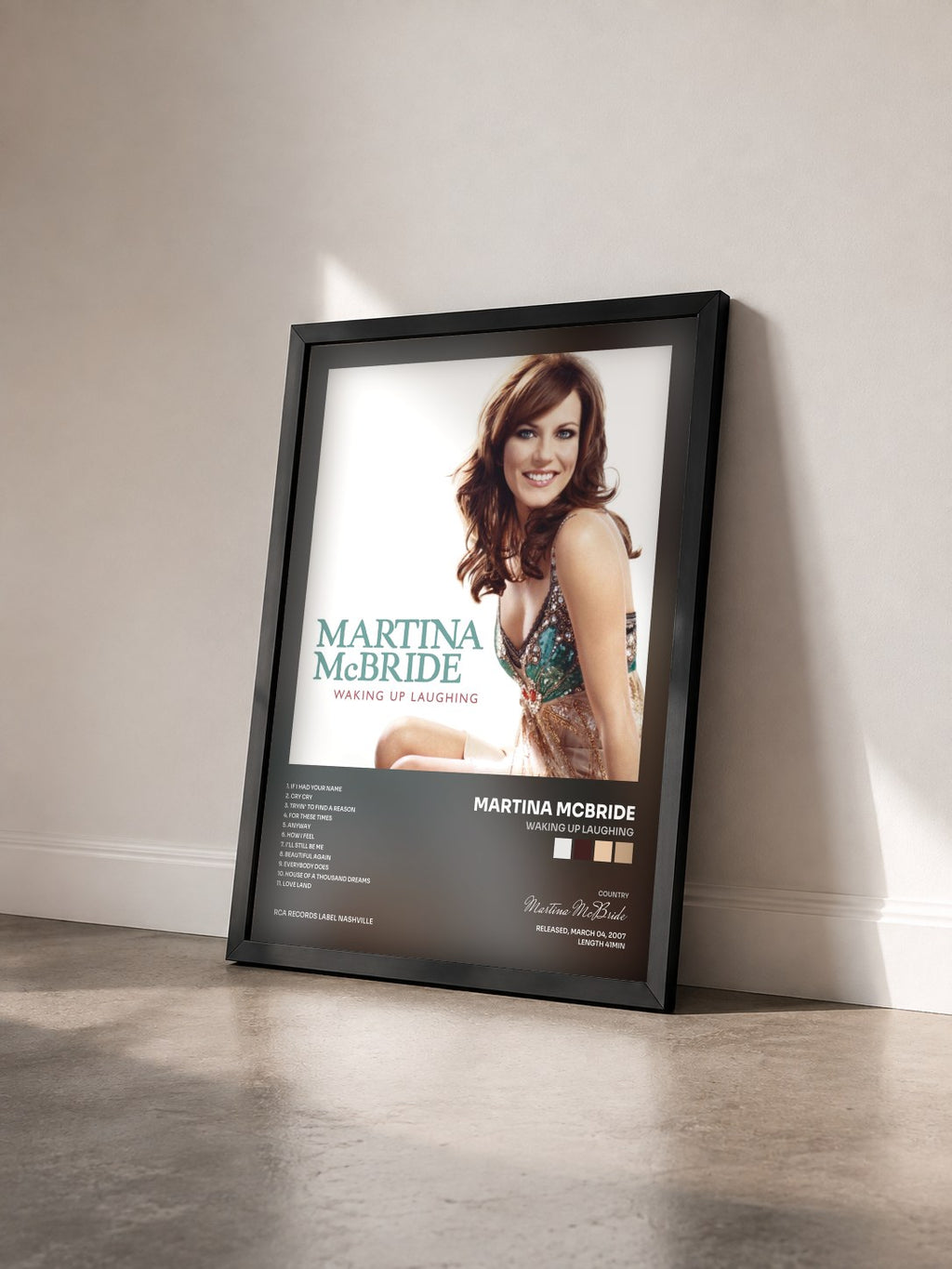 #noir Tableau de l'album Waking Up Laughing de Martina McBride vu de trois quarts, cadre noir