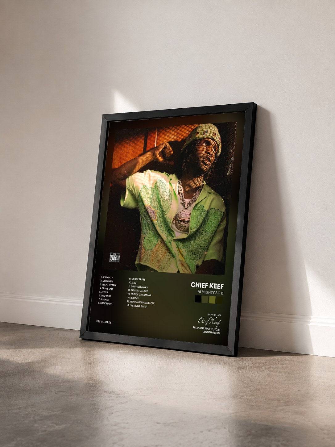#noir Tableau de l'album Almighty So 2 de Chief Keef vu de trois quarts, cadre noir