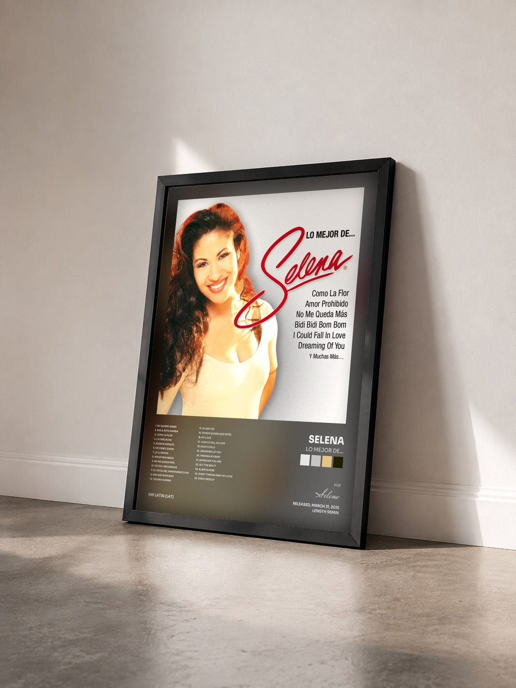 #noir Tableau de l'album Lo Mejor De… de Selena vu de trois quarts, cadre noir