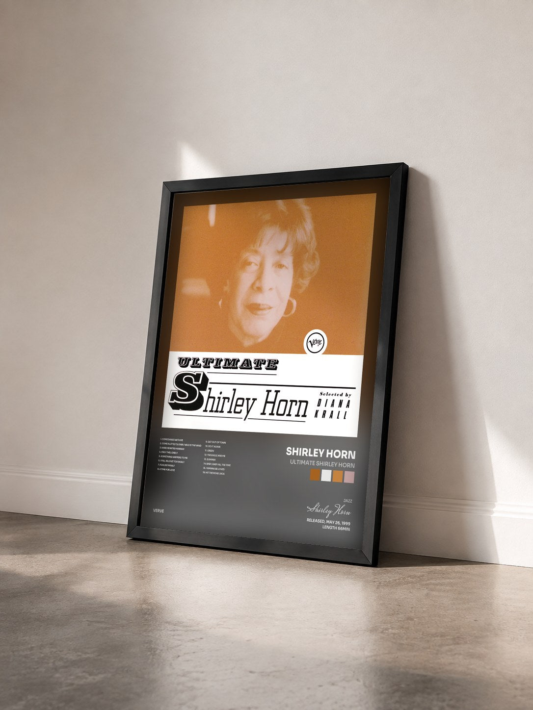 #noir Tableau de l'album Ultimate Shirley Horn de Shirley Horn vu de trois quarts, cadre noir
