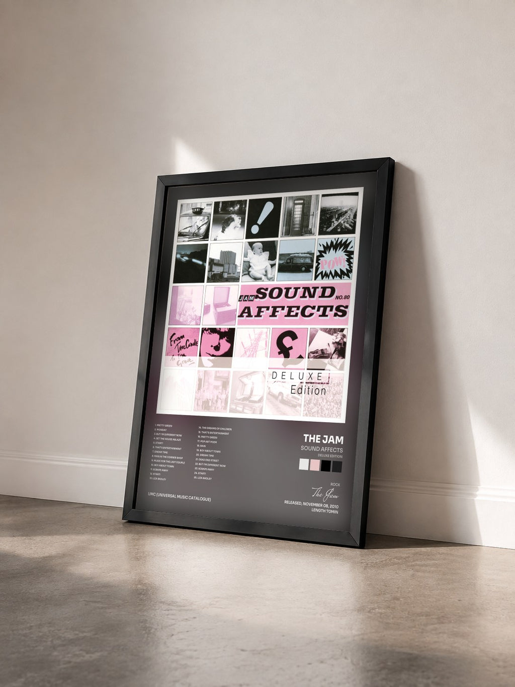 #noir Tableau de l'album Sound Affects (Deluxe Edition) de The Jam vu de trois quarts, cadre noir
