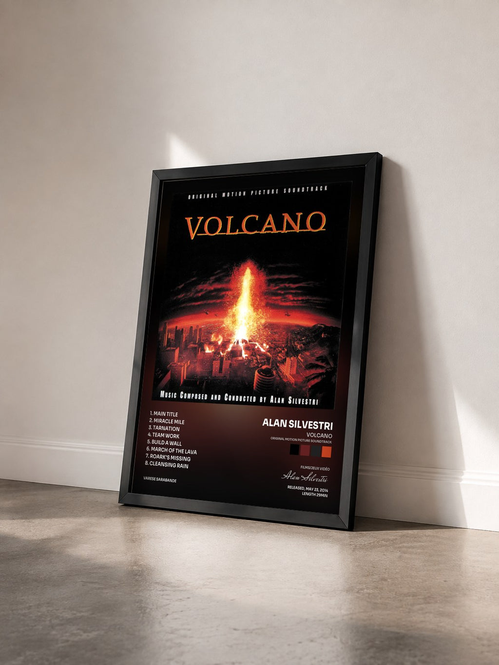 #noir Tableau de l'album Volcano (Original Motion Picture Soundtrack) de Alan Silvestri vu de trois quarts, cadre noir