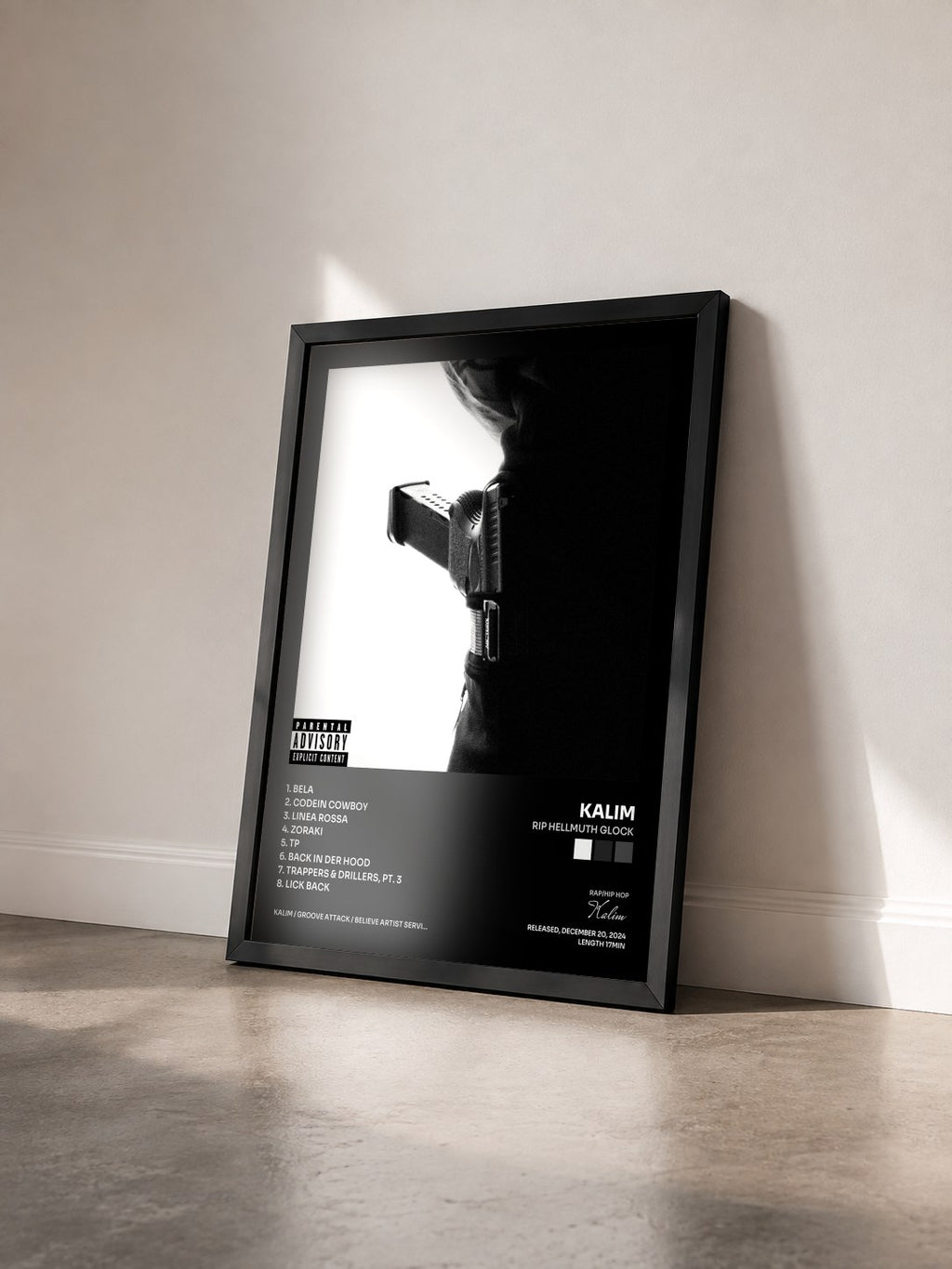 #noir Tableau de l'album RIP HELLMUTH GLOCK de Kalim vu de trois quarts, cadre noir