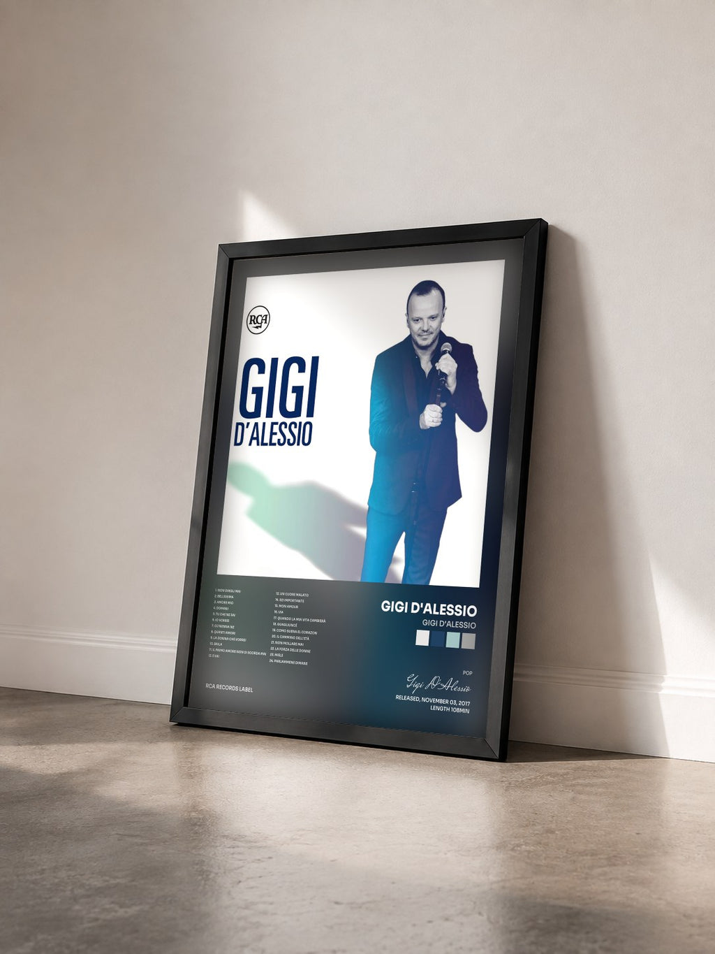 #noir Tableau de l'album Gigi D'Alessio de Gigi D'Alessio vu de trois quarts, cadre noir