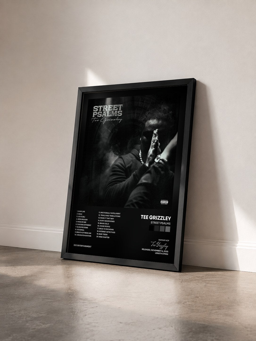 #noir Tableau de l'album Street Psalms de Tee Grizzley vu de trois quarts, cadre noir