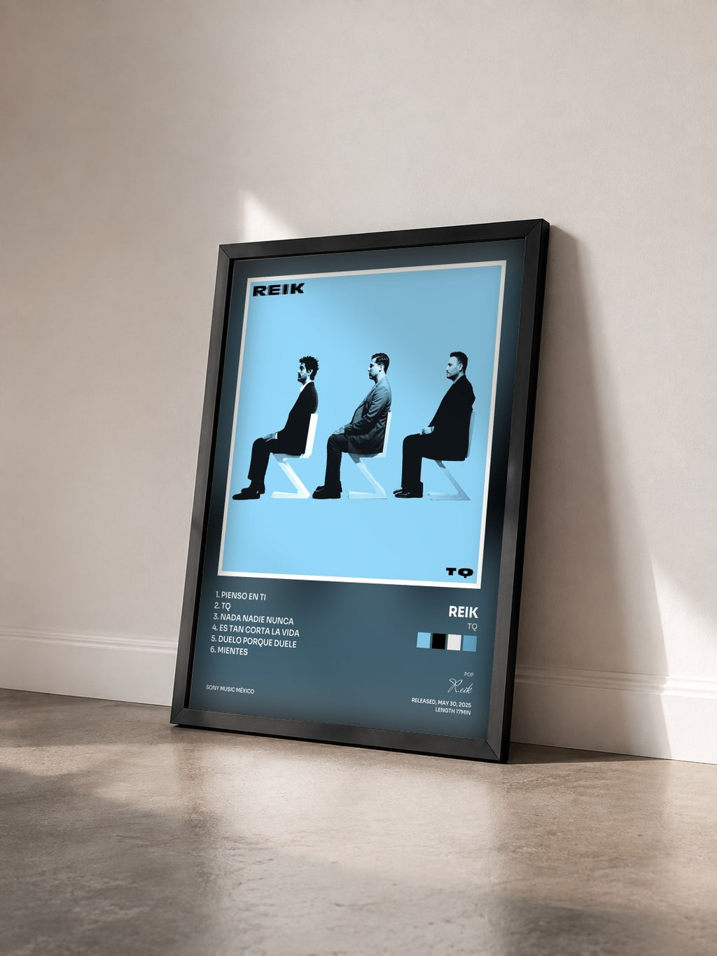 #noir Tableau de l'album TQ de Reik vu de trois quarts, cadre noir