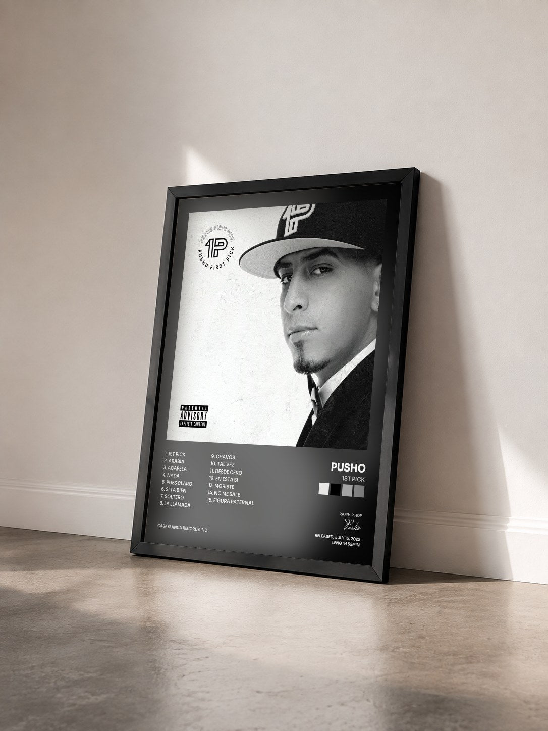#noir Tableau de l'album 1ST PICK de Pusho vu de trois quarts, cadre noir