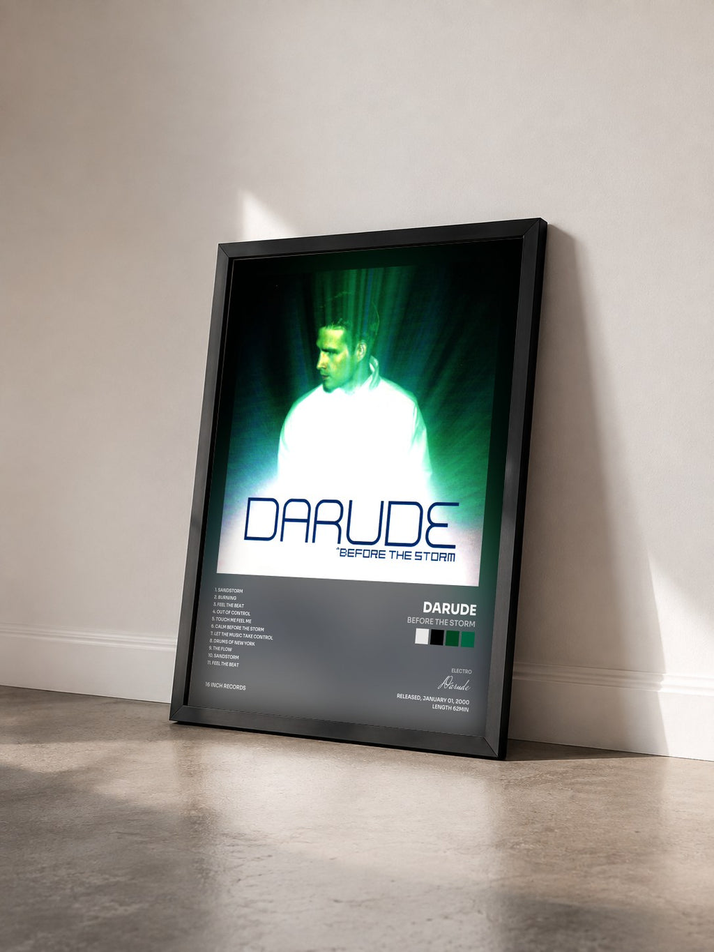 #noir Tableau de l'album Before the Storm de Darude vu de trois quarts, cadre noir