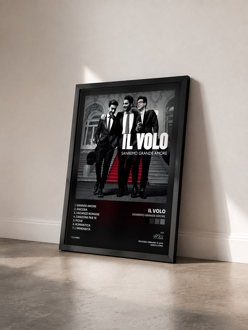 #noir Tableau de l'album Sanremo grande amore de Il Volo vu de trois quarts, cadre noir