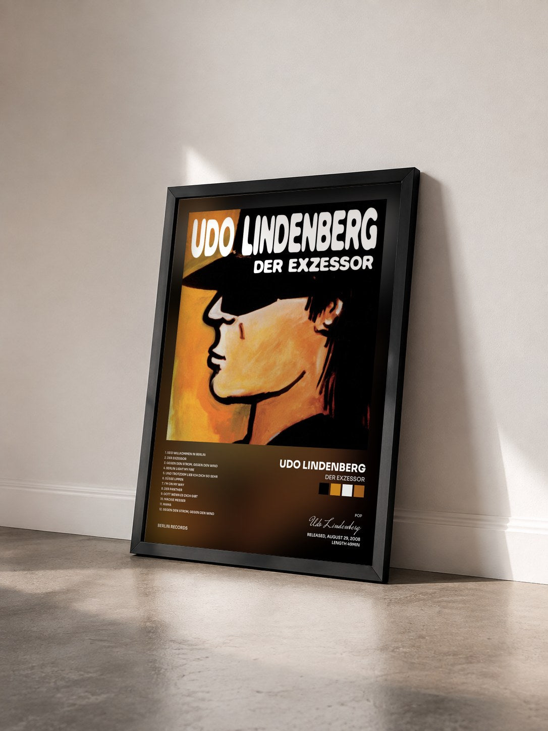 #noir Tableau de l'album Der Exzessor de Udo Lindenberg vu de trois quarts, cadre noir