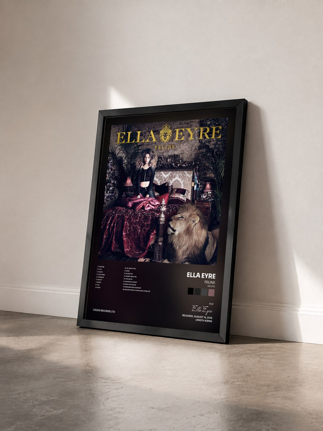 #noir Tableau de l'album Feline (Deluxe) de Ella Eyre vu de trois quarts, cadre noir