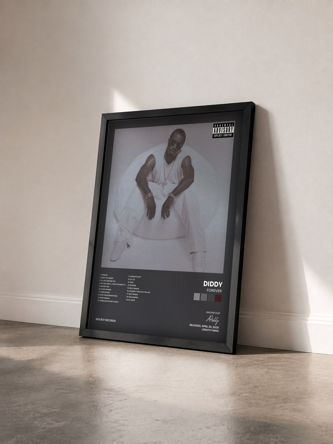 #noir Tableau de l'album Forever de Diddy vu de trois quarts, cadre noir