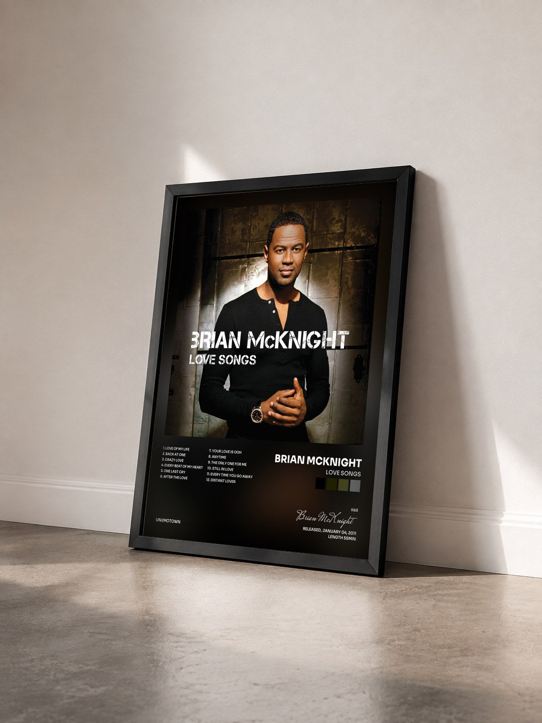 #noir Tableau de l'album Love Songs de Brian McKnight vu de trois quarts, cadre noir