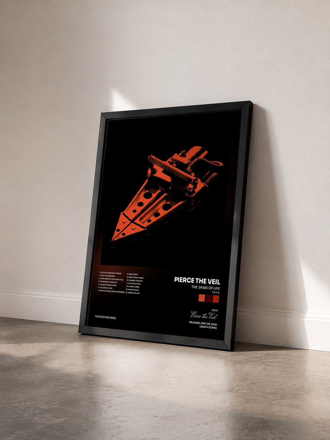 #noir Tableau de l'album The Jaws Of Life (Deluxe) de Pierce the Veil vu de trois quarts, cadre noir